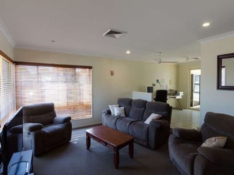 80 Pacific Drive, Blacks Beach QLD 4740