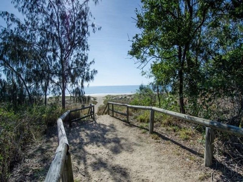 80 Pacific Drive, Blacks Beach QLD 4740