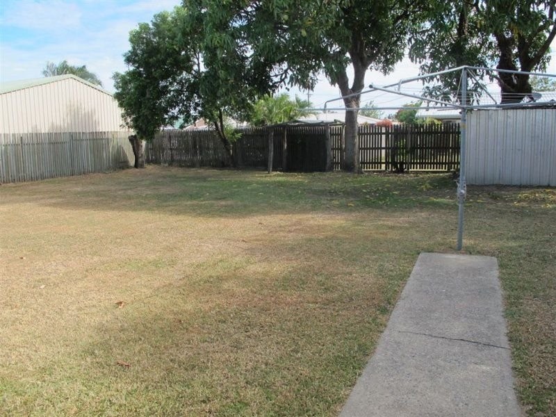 13 Nella Drive, South Mackay QLD 4740