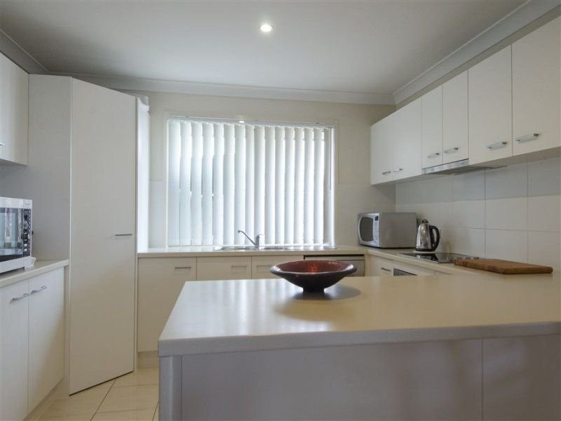 77 Scarborough Circuit, Blacks Beach QLD 4740