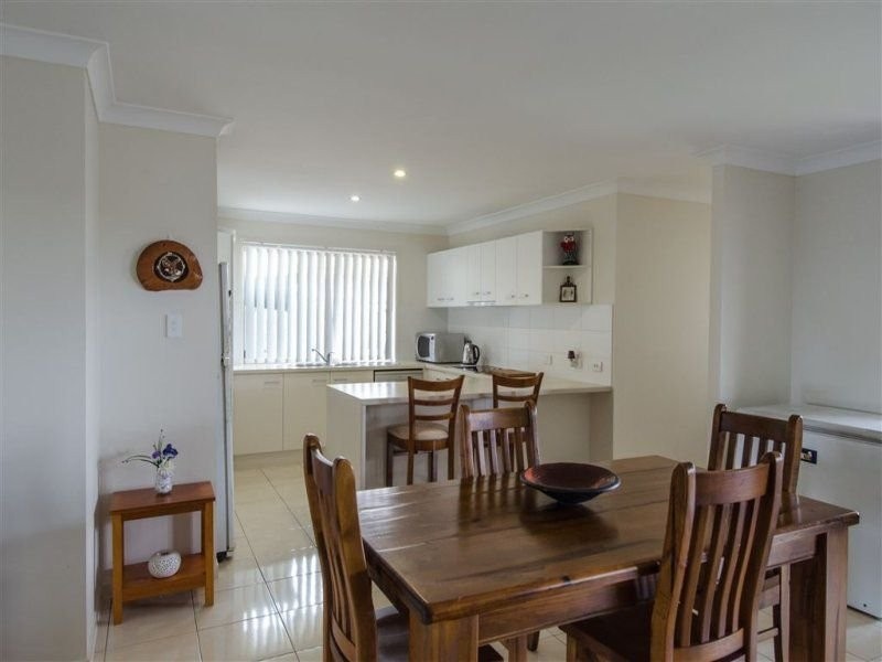 77 Scarborough Circuit, Blacks Beach QLD 4740