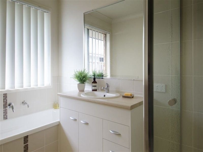 77 Scarborough Circuit, Blacks Beach QLD 4740