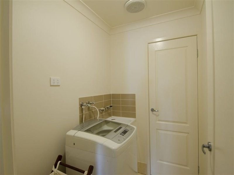 77 Scarborough Circuit, Blacks Beach QLD 4740