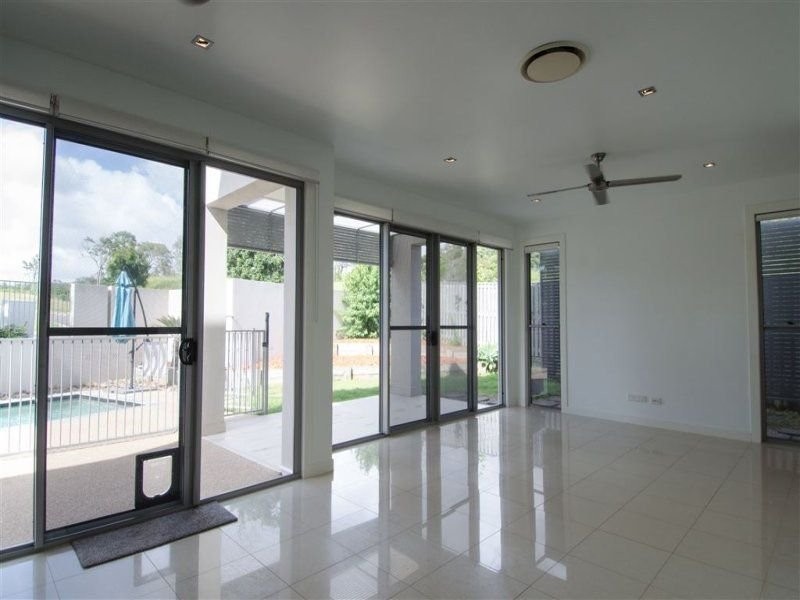 4/6-24 Belangason Way, Shoal Point QLD 4750