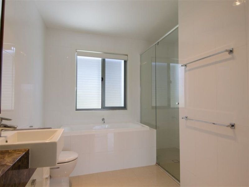4/6-24 Belangason Way, Shoal Point QLD 4750