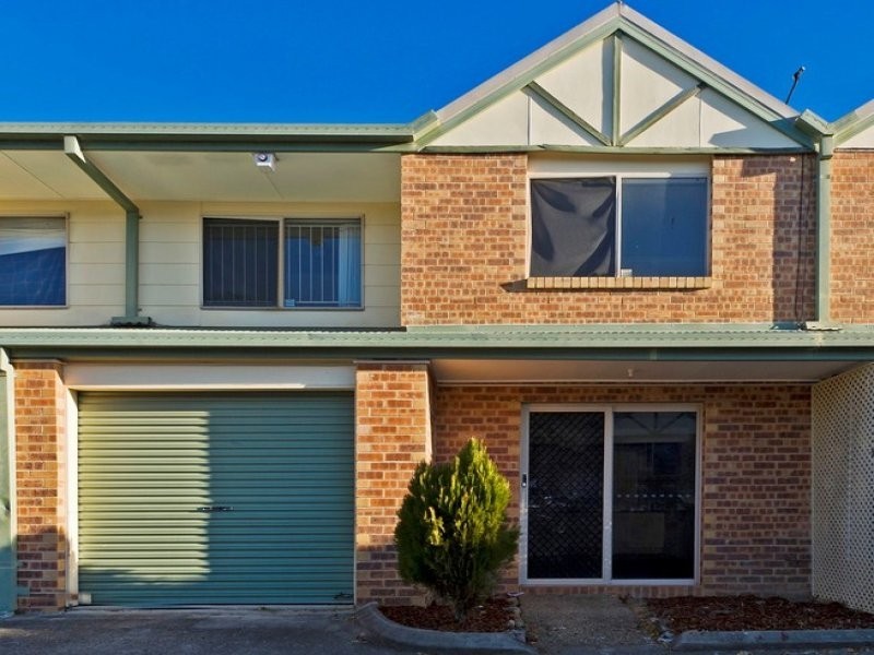 2/6 Pendlebury Ct, Edens Landing QLD 4207