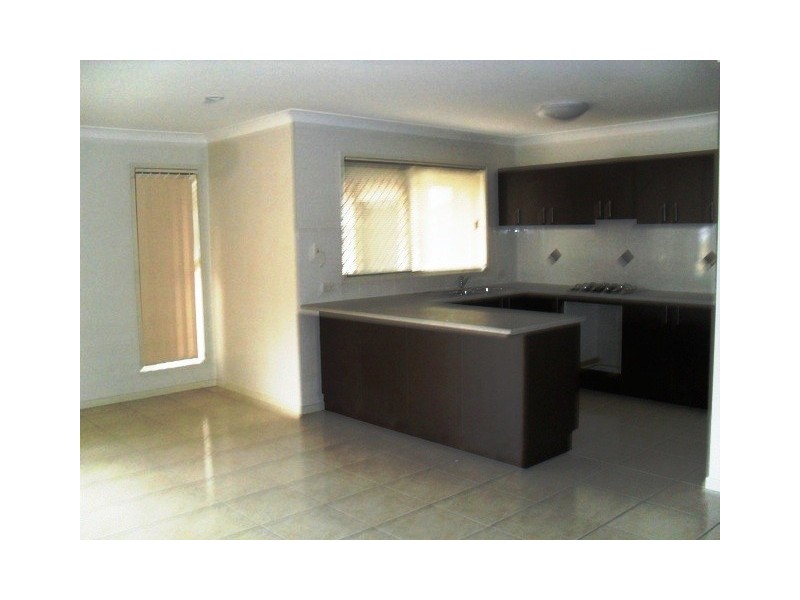 96 Outlook Drive, Waterford QLD 4133
