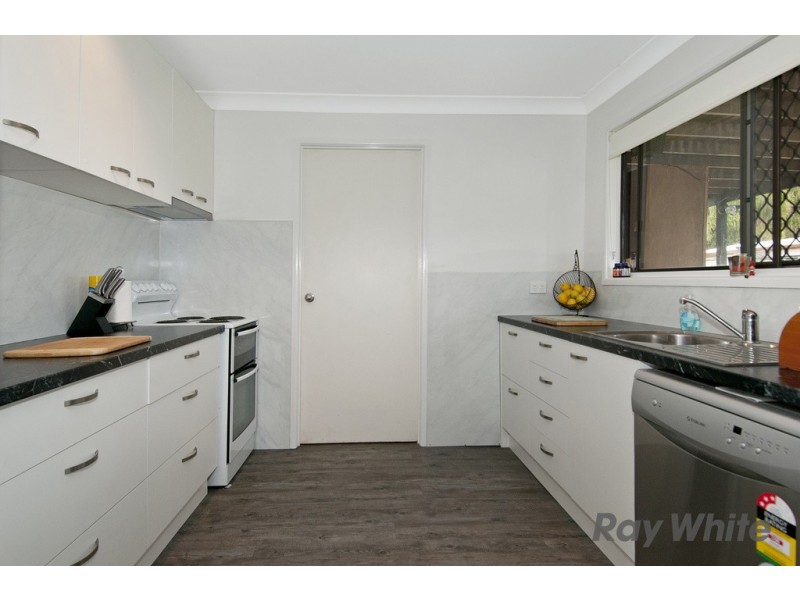 9 Katrina Cres, Waterford West QLD 4133