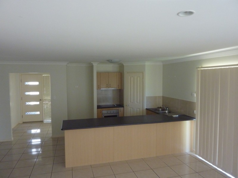 14 Crescendo Place, Crestmead QLD 4132