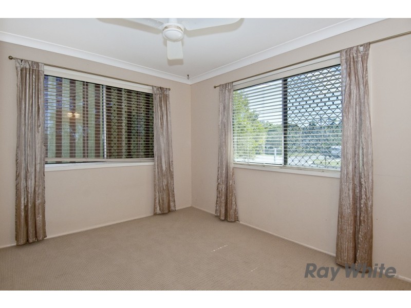 27 Emerald Street, Marsden QLD 4132