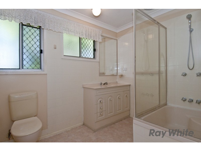 27 Emerald Street, Marsden QLD 4132