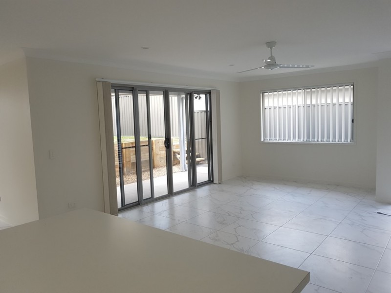 34a Clare Road, Kingston QLD 4114