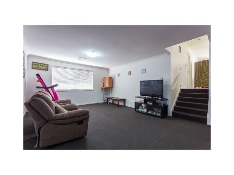 22 Mossman Pde, Waterford QLD 4133