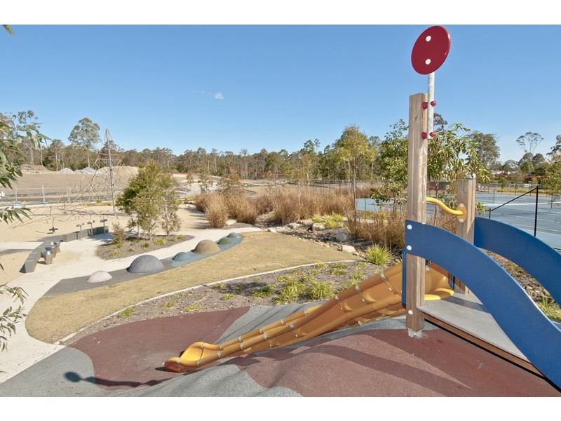17 Conimbla Cres, Waterford QLD 4133