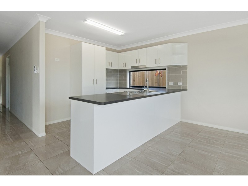 70 Cobblestone Ave, Logan Reserve QLD 4133