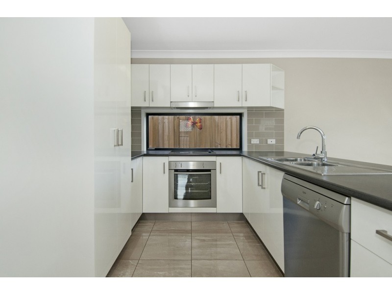 70 Cobblestone Ave, Logan Reserve QLD 4133