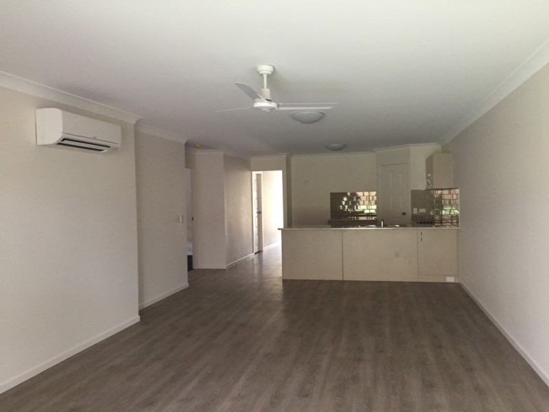 2/96 Logan Reserve Road, Waterford West QLD 4133