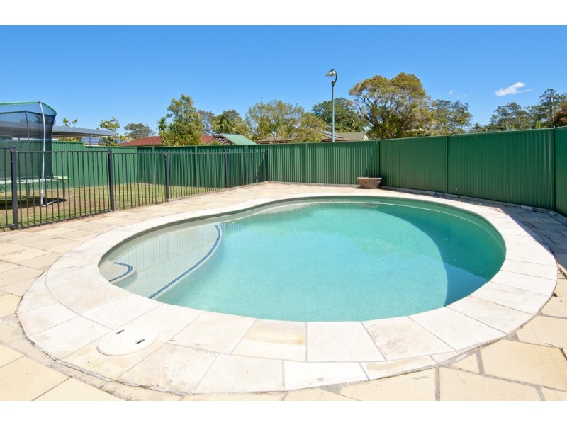 28 Clarence St, Waterford West QLD 4133