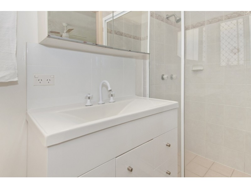 28 Clarence St, Waterford West QLD 4133