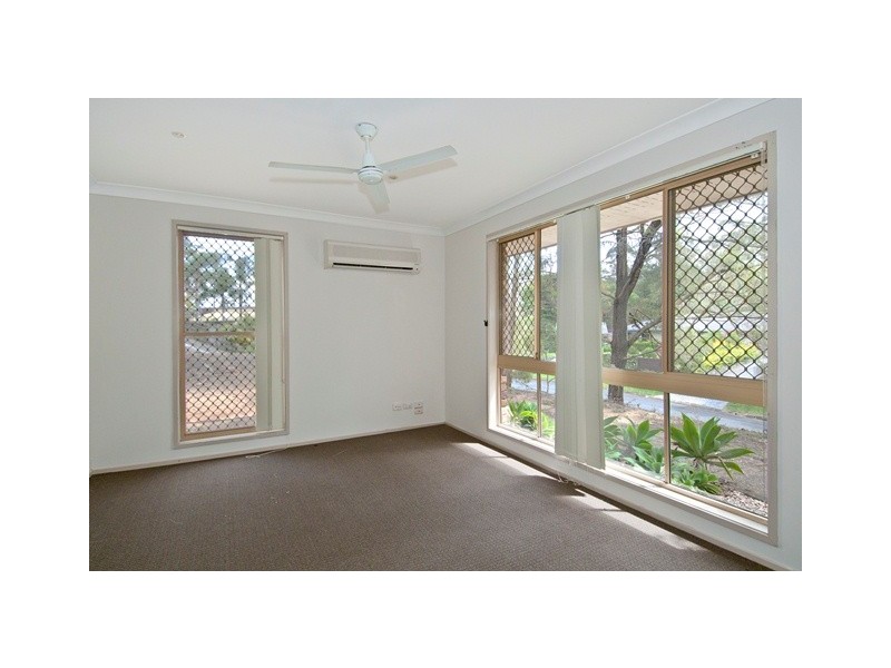 34 Adelong Rd, Shailer Park QLD 4128