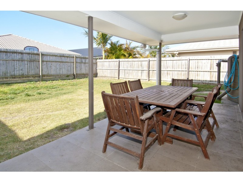 1 Coalstoun Crossing, Waterford QLD 4133