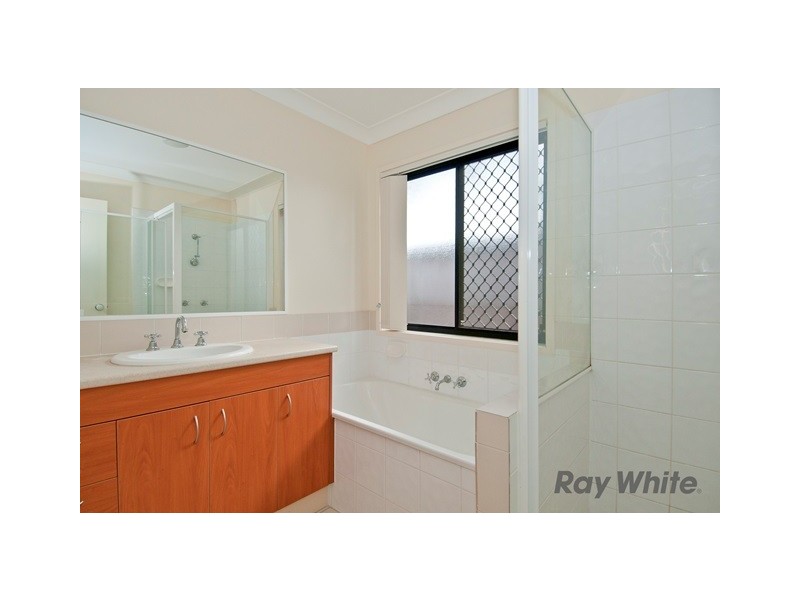 6 Hazelnut Ct, Loganlea QLD 4131