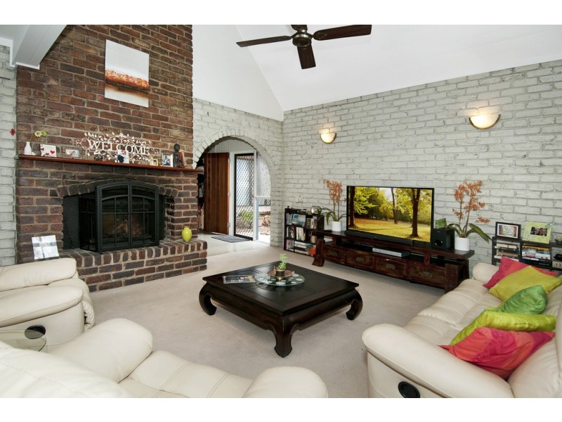 17 Louise St, Waterford West QLD 4133