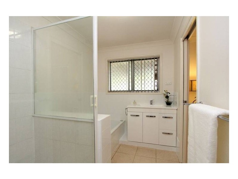 Crestmead QLD 4132