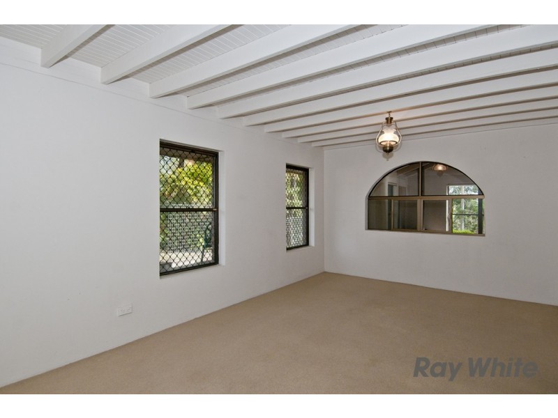 28 EDINBURGH DRIVE, Bethania QLD 4205