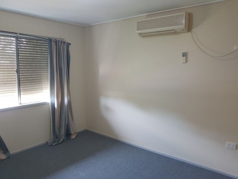 15 Oscar Street, Kingston QLD 4114