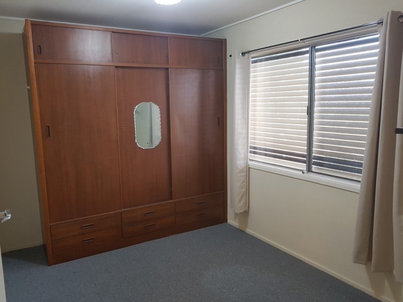 15 Oscar Street, Kingston QLD 4114