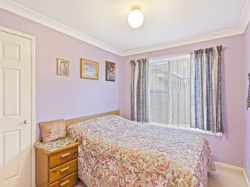 10 Kinross Lane, Bethania QLD 4205