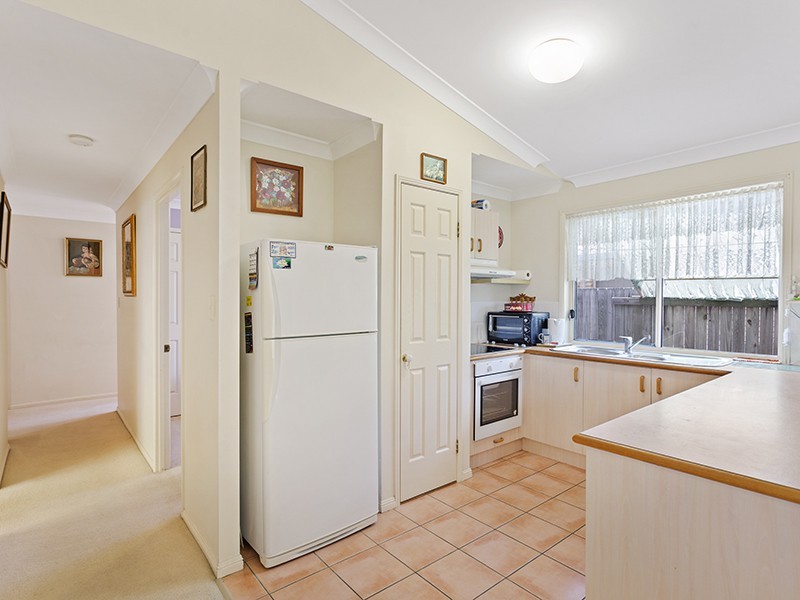 10 Kinross Lane, Bethania QLD 4205