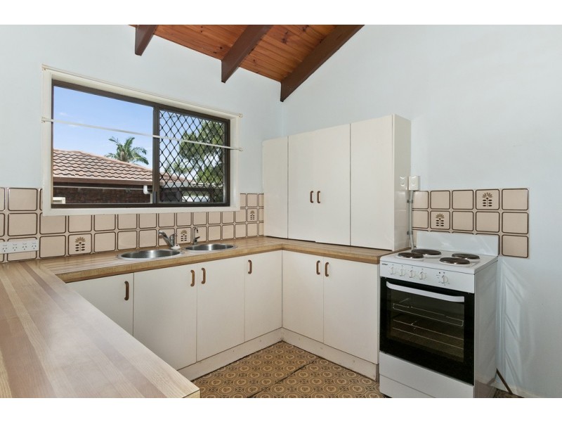 7 Moore St, Loganlea QLD 4131