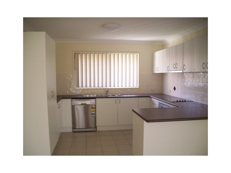 5 Kite Crescent, Eagleby QLD 4207