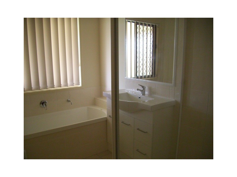 5 Kite Crescent, Eagleby QLD 4207