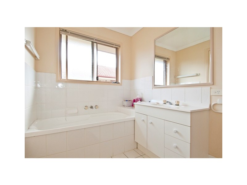 16 Jobson Place, Crestmead QLD 4132