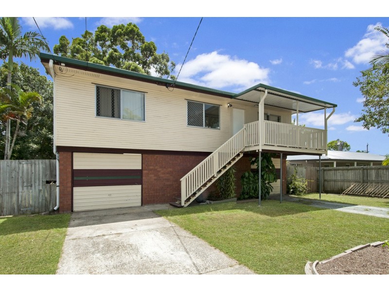 11 Lyngrove St, Kingston QLD 4114