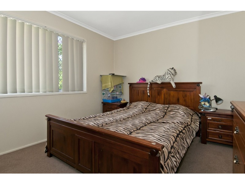 11 Lyngrove St, Kingston QLD 4114