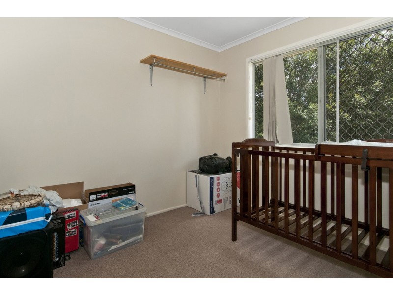 11 Lyngrove St, Kingston QLD 4114