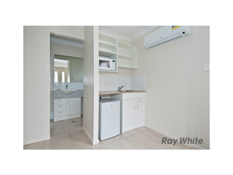 Room 1 65 Rosella Street, Loganlea QLD 4131