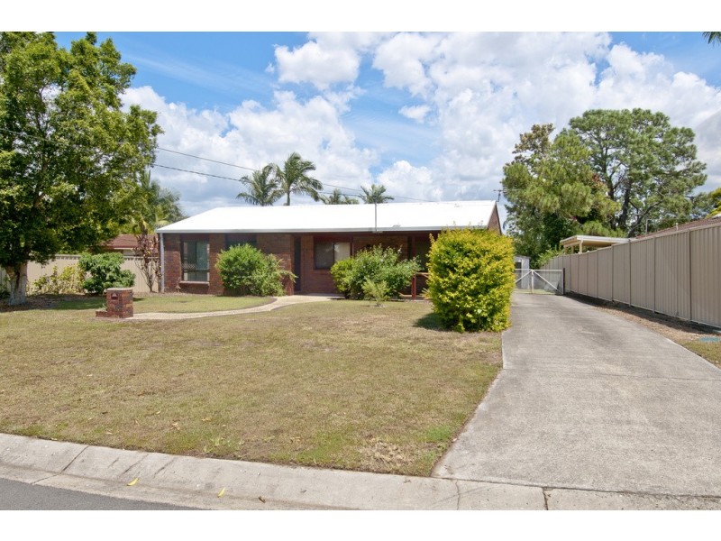 11 Moore St, Loganlea QLD 4131