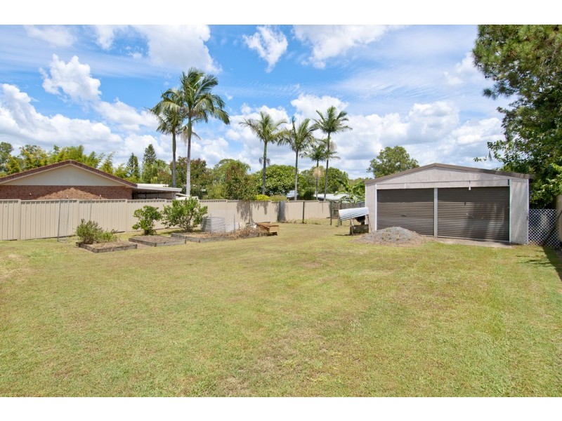 11 Moore St, Loganlea QLD 4131