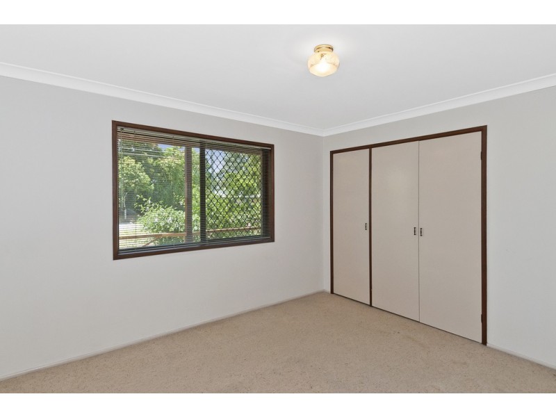 11 Moore St, Loganlea QLD 4131