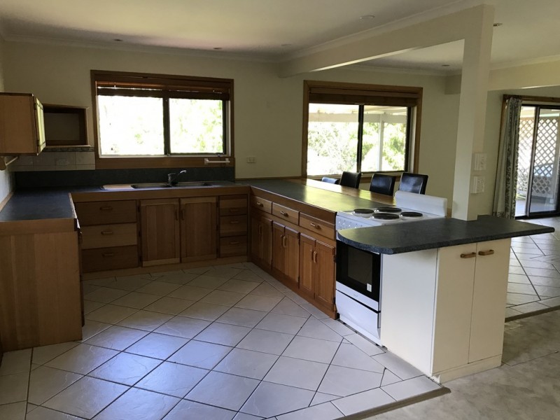 43 Katrina Crescent, Waterford West QLD 4133