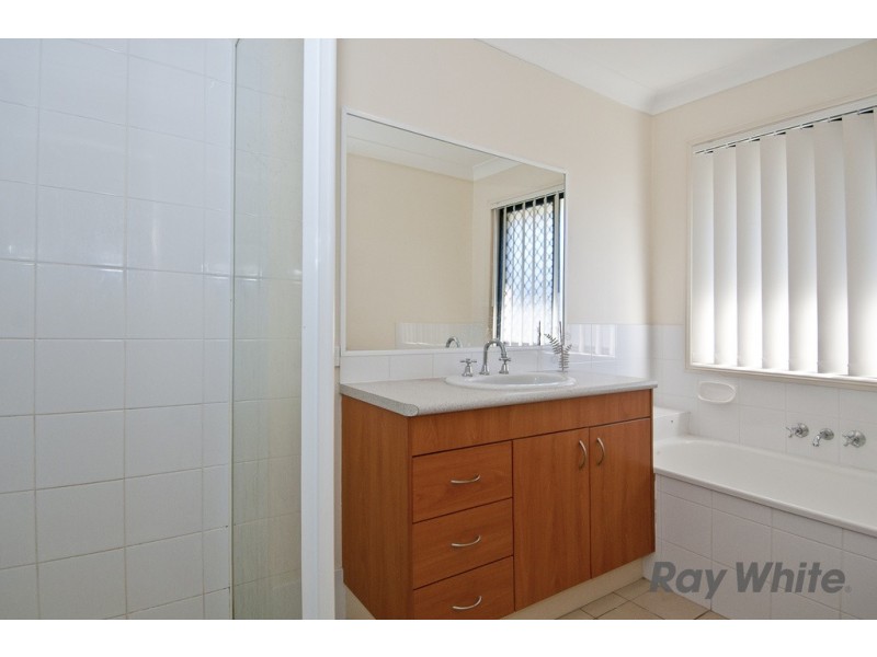 17 Lifestyle Cl, Waterford West QLD 4133