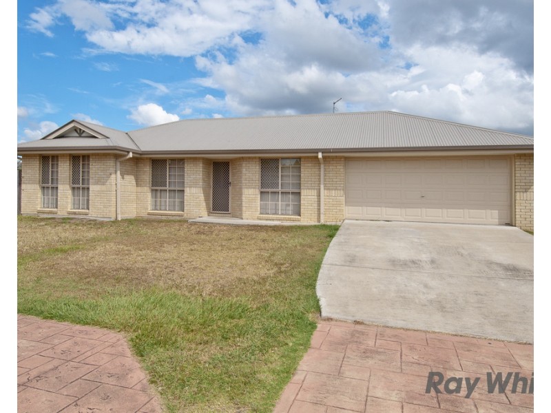 13 Lake Cooloola Crt, Logan Reserve QLD 4133