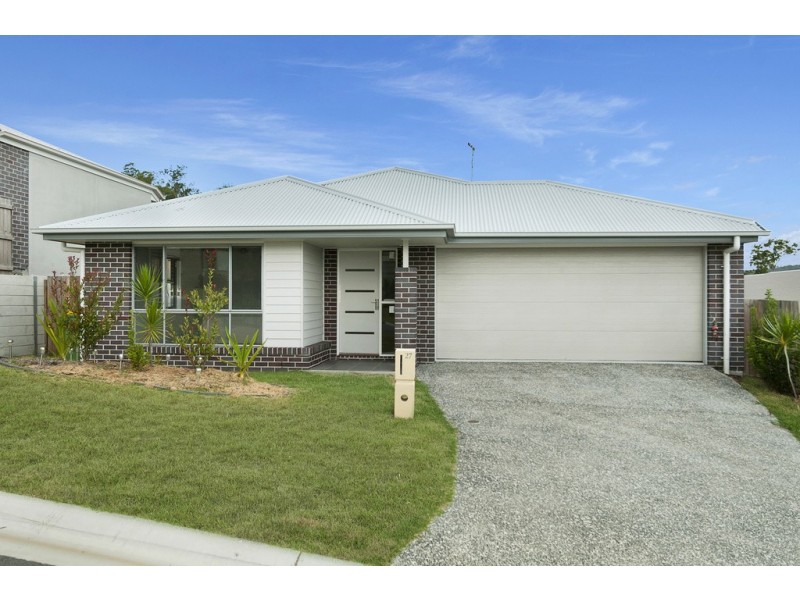 27 Nova Street, Waterford QLD 4133