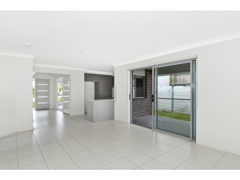 27 Nova Street, Waterford QLD 4133