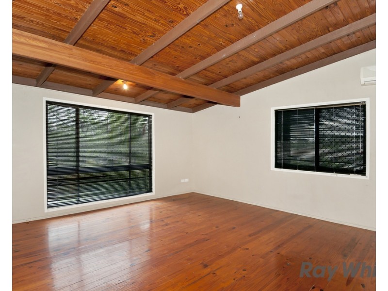 2 Meadow Street, Loganlea QLD 4131